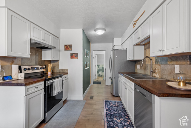 Photo 10 for MLS #2115211 at 3477 Brookside Dr