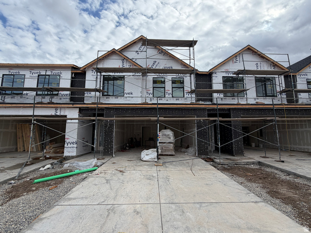 Main photo for 1967 W 1150 S #1033