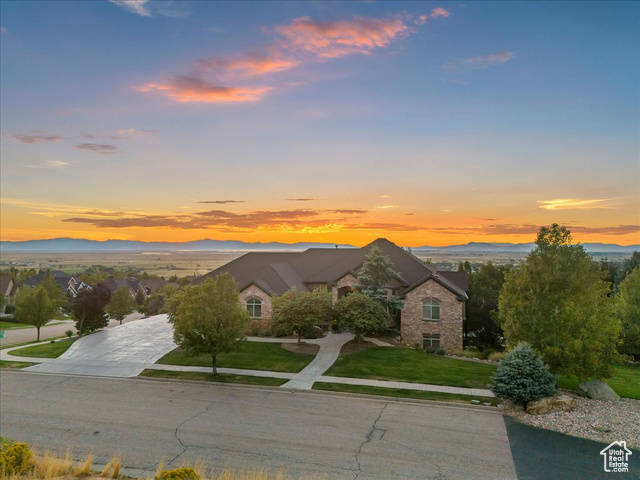 Photo 76 for MLS #2115231 at 1542 S Valley View Dr