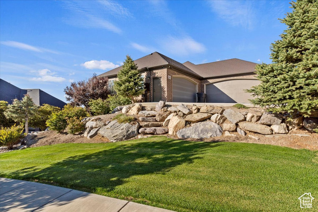 Photo 7 for MLS #2115231 at 1542 S Valley View Dr