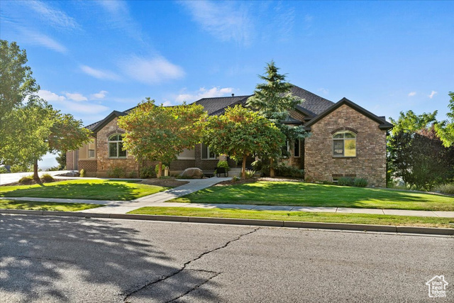 Photo 8 for MLS #2115231 at 1542 S Valley View Dr