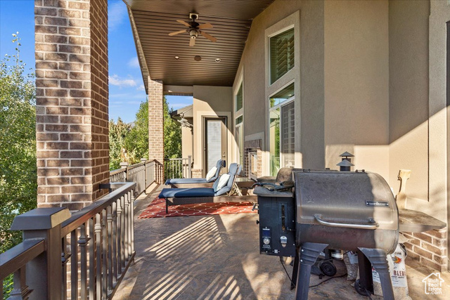Photo 52 for MLS #2115231 at 1542 S Valley View Dr