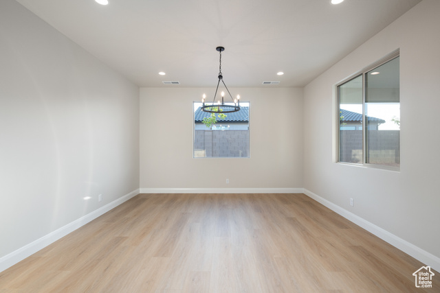 Photo 8 for MLS #2115233 at 1545 Daylight St #129