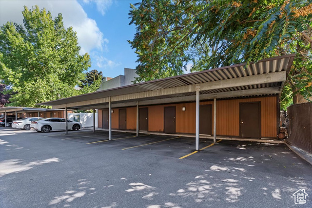 Photo 17 for MLS #2115320 at 2438 S Elizabeth St #2