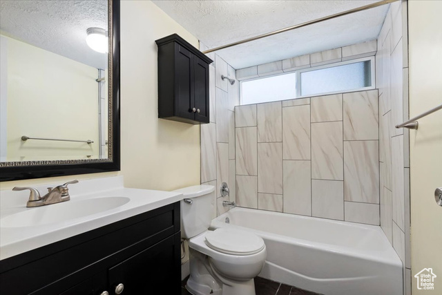 Photo 11 for MLS #2115320 at 2438 S Elizabeth St #2