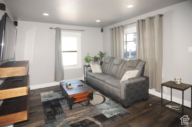 Photo 4 for MLS #2115324 at 1107 Jefferson Ave