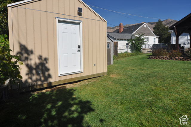 Photo 22 for MLS #2115324 at 1107 Jefferson Ave