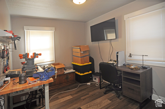 Photo 10 for MLS #2115324 at 1107 Jefferson Ave