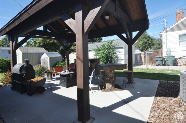 Photo 16 for MLS #2115324 at 1107 Jefferson Ave