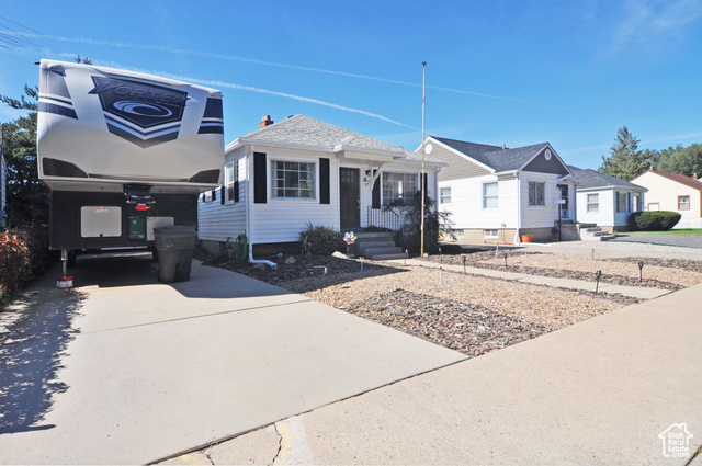 Photo 23 for MLS #2115324 at 1107 Jefferson Ave