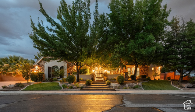 MLS #2115332                     located at 1019 S 900 East,
                     St. George, UT