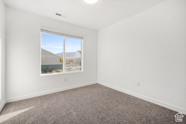 Photo 14 for MLS #2115338 at 1086 E Seaside St
