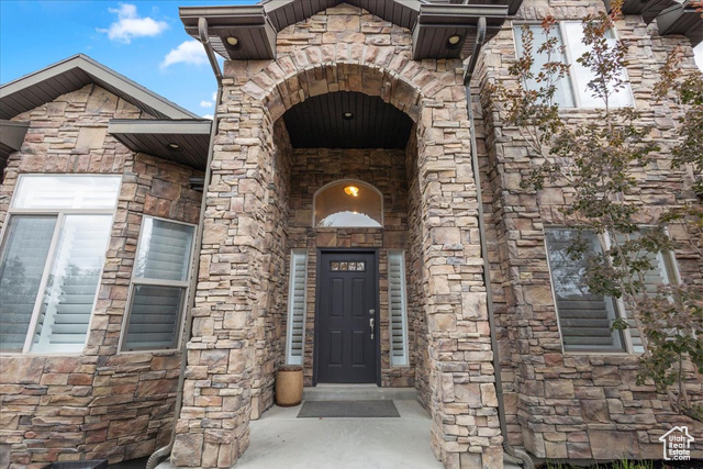 Photo 3 for MLS #2115345 at 8014 S Overton Dr
