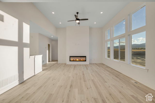 Photo 12 for MLS #2115351 at 838 S Adams Way #201