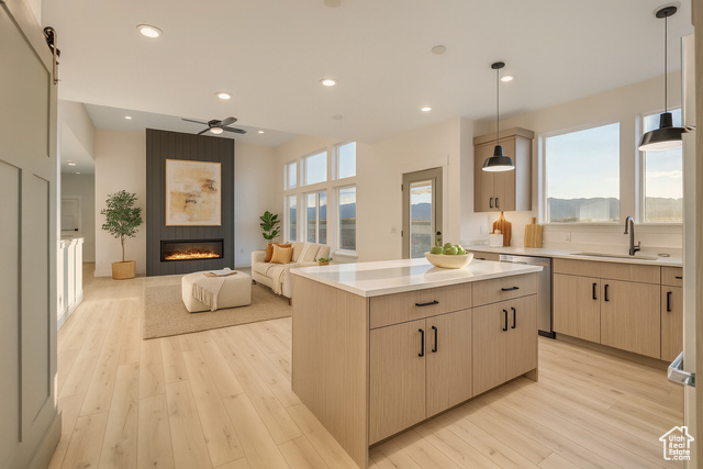 Photo 2 for MLS #2115351 at 838 S Adams Way #201