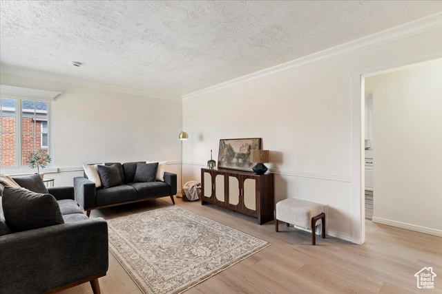 Photo 6 - 126 Ross Dr, Clearfield UT 84015