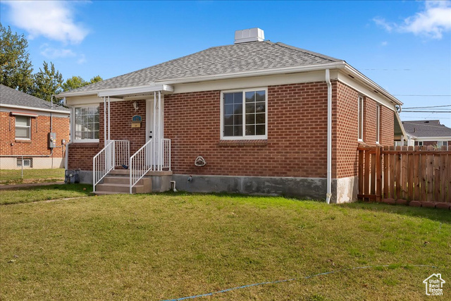 Photo 3 - 126 Ross Dr, Clearfield UT 84015