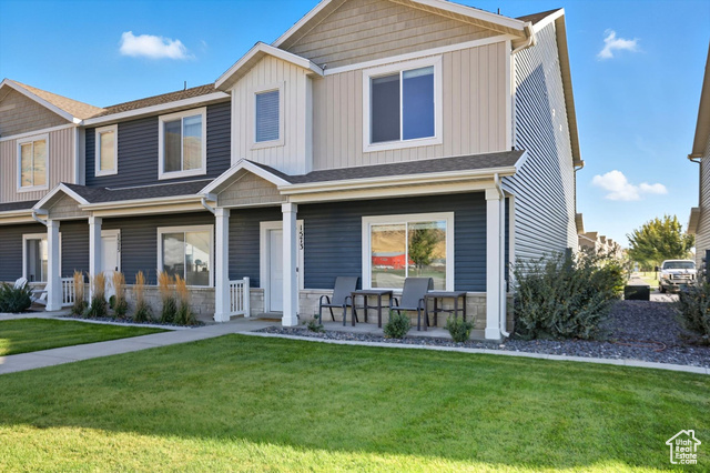 Photo 2 for MLS #2115362 at 1573 E 320 South