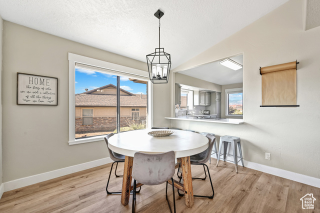 Photo 18 for MLS #2115364 at 989 W Dover Way