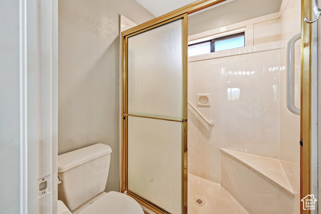 Photo 13 for MLS #2115364 at 989 W Dover Way