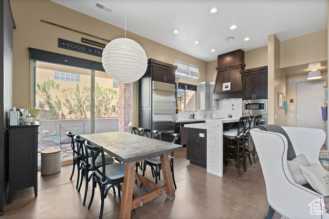 Photo 12 for MLS #2115398 at 2139 W Cougar Rock Cir #135