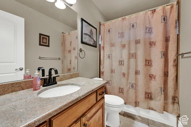 Photo 16 for MLS #2115414 at 871 W 3875 South