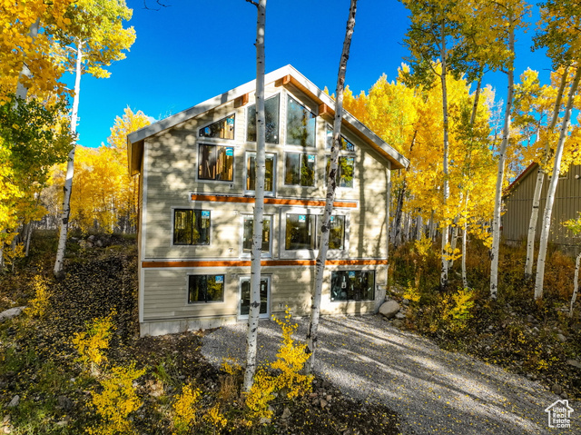 Photo 8 for MLS #2115421 at 4631 Falcon Cir