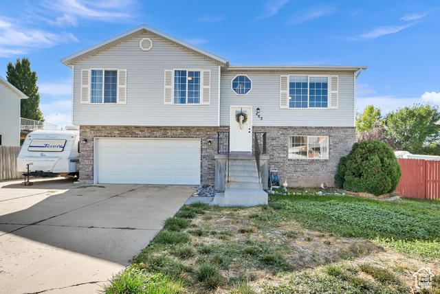 MLS #2115423                     located at 482 W 275 North,
                     Clearfield, UT