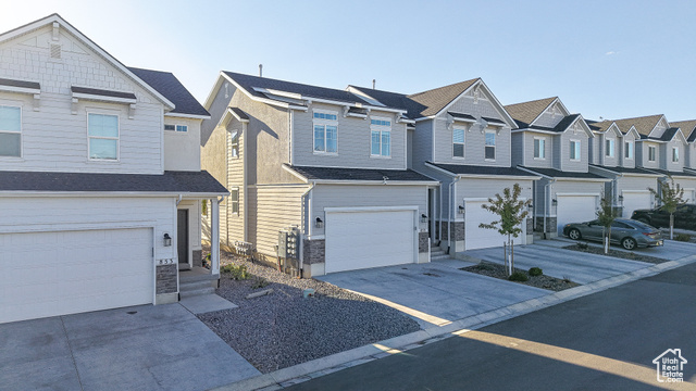 Photo 9 for MLS #2115435 at 855 N Hilltop Dr