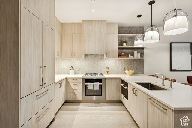 Photo 8 for MLS #2115436 at 1702 W Glencoe Mountain Way #6006