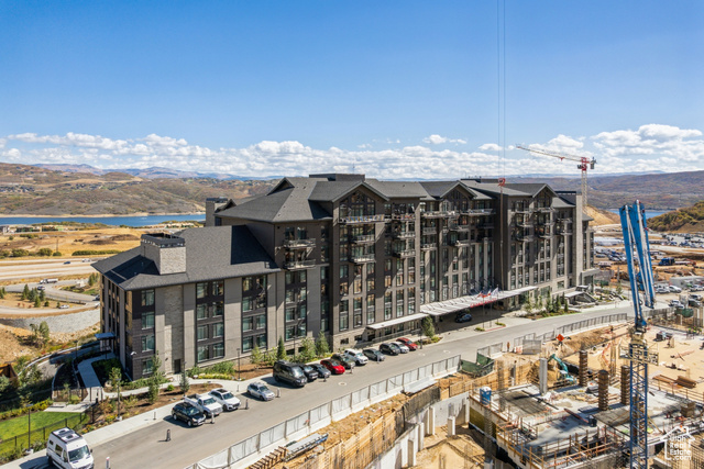 Photo 15 for MLS #2115436 at 1702 W Glencoe Mountain Way #6006