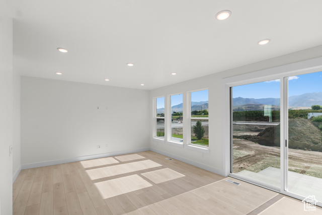 Photo 14 for MLS #2115437 at 572 N 600 West