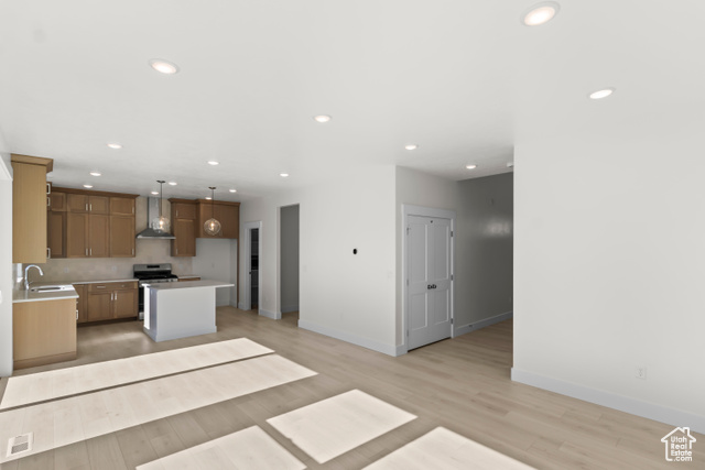Photo 11 for MLS #2115437 at 572 N 600 West
