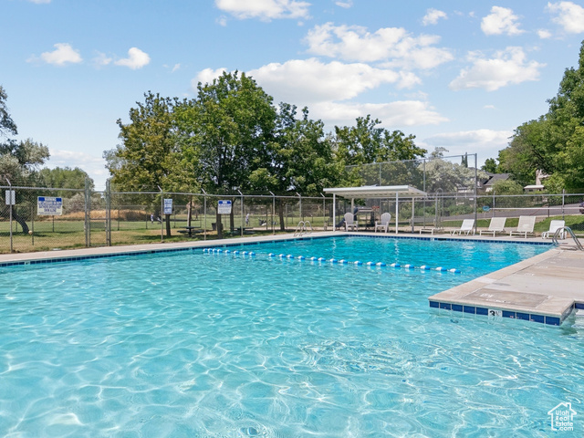 Photo 38 for MLS #2115452 at 832 E Three Fountains Dr #182