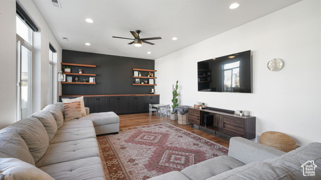 Photo 10 for MLS #2115453 at 424 S 340 West