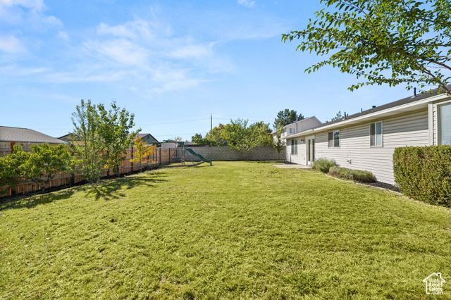 Photo 4 for MLS #2115454 at 2951 W 1060 North