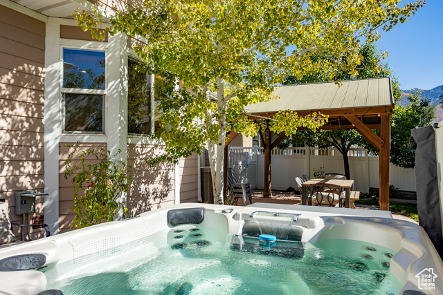 Photo 34 for MLS #2115460 at 480 E Foxstone Cv