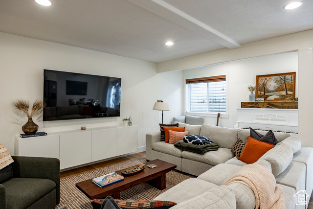 Photo 22 for MLS #2115460 at 480 E Foxstone Cv