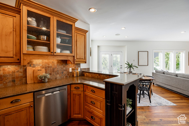 Photo 12 for MLS #2115460 at 480 E Foxstone Cv