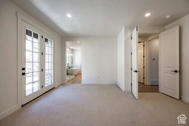 Photo 29 for MLS #2115469 at 6028 N Fairview Rd #223
