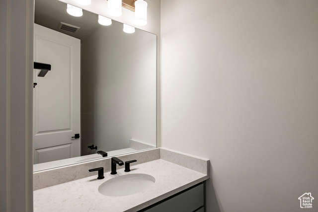 Photo 34 for MLS #2115469 at 6028 N Fairview Rd #223