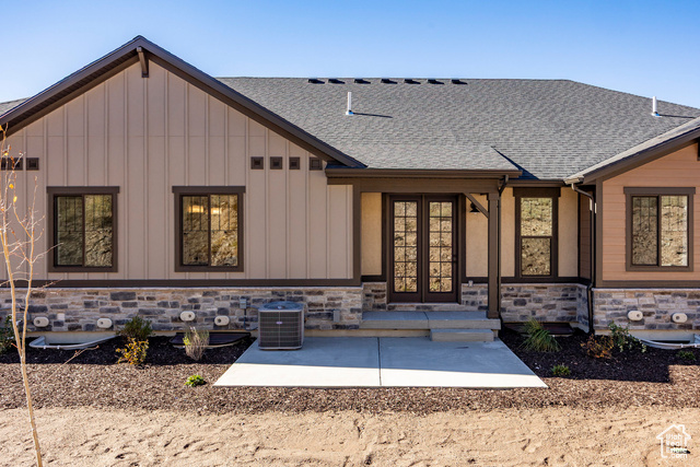Photo 38 for MLS #2115469 at 6028 N Fairview Rd #223
