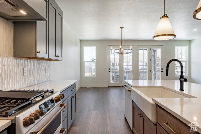 Photo 6 for MLS #2115469 at 6028 N Fairview Rd #223