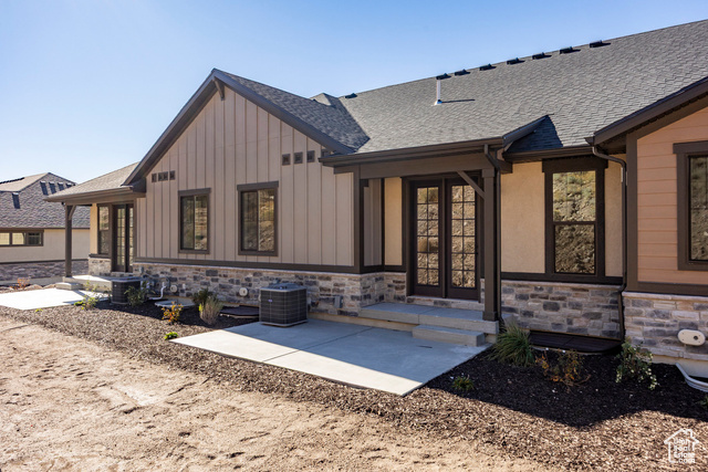 Photo 39 for MLS #2115469 at 6028 N Fairview Rd #223