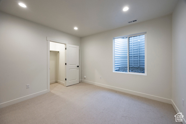 Photo 17 for MLS #2115469 at 6028 N Fairview Rd #223