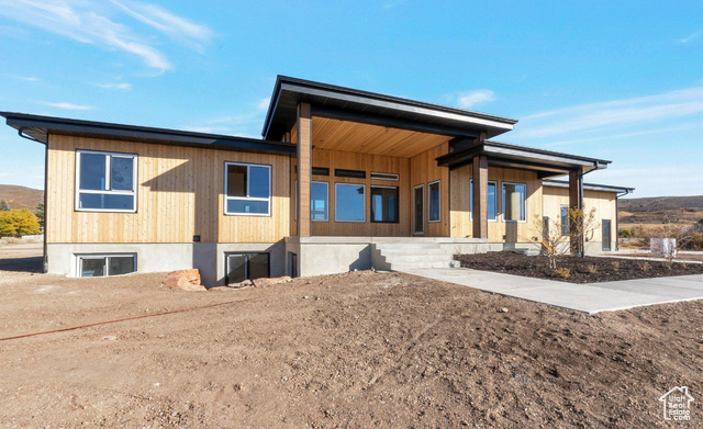 Photo 18 for MLS #2115510 at 1122 S 5700 East
