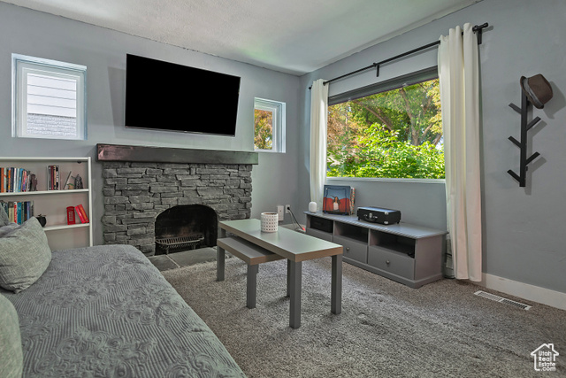 Photo 5 for MLS #2115516 at 144 E Williams Ave