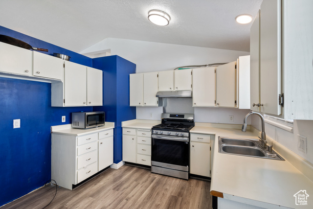 Photo 8 for MLS #2115528 at 2924 S Ropner Cir