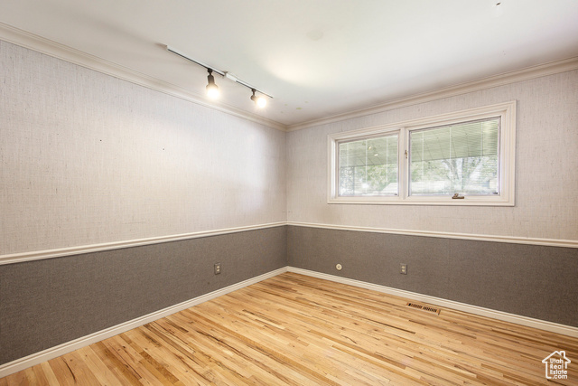 Photo 21 for MLS #2115532 at 832 E Deerfield Rd