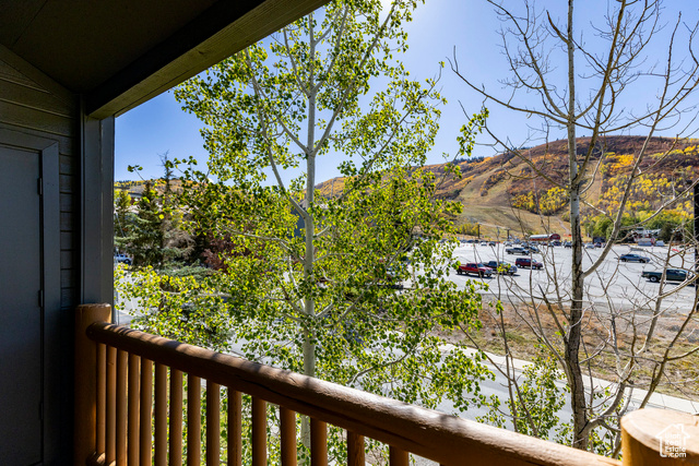 Photo 20 for MLS #2115533 at 1487 Woodside Ave #B301